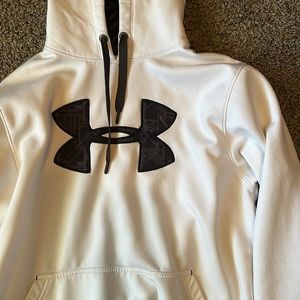 Men’s Under Armour hoodie size large